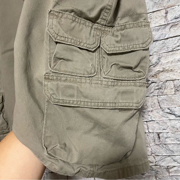Wrangler Cargo shorts 44 - Picture 6 of 8